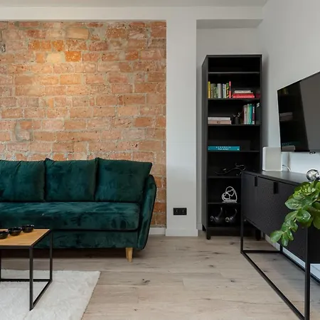 Grojecka Studio For 3 Guests With Balcony By Renters * Warsaw