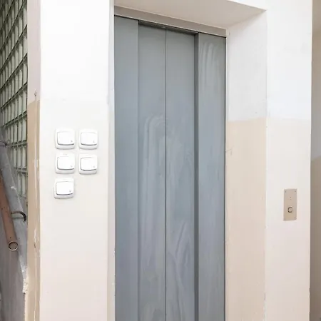 Grojecka Studio For 3 Guests With Balcony By Renters * Warsaw